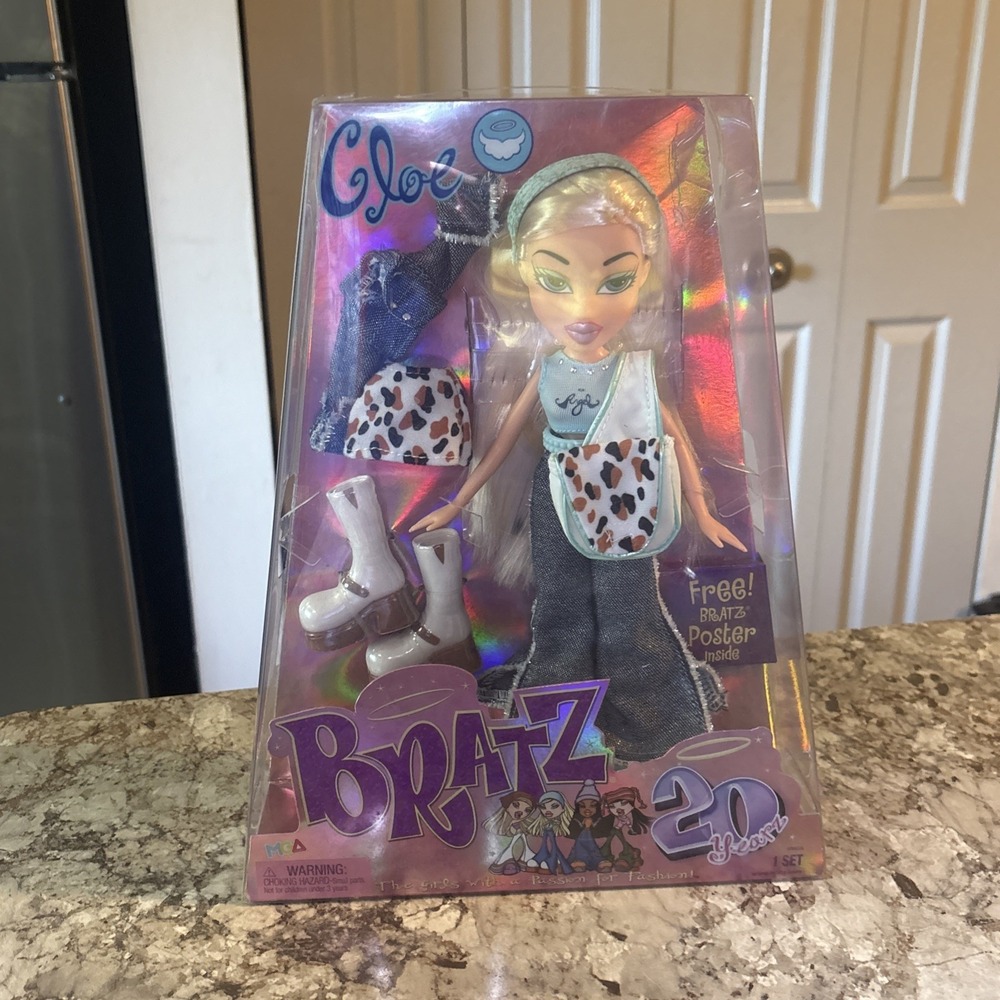 Bratz Dolls 2021 20th Anniversary 20 Years Cloe Doll Sealed Imperfect Box Read